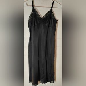 Vanity Fair  Vintage Whimsigoth Black Lace Trim Slip